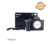 Sony A7 III + handgrip 17803 Scatti Usato 