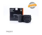 Sony A6400 + E PZ 16-50mm f/3.5-5.6 OSS II 112 Scatti Usato 