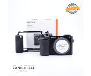Sony A6100 + CAGE SMALLRIG 324 Scatti Usato 