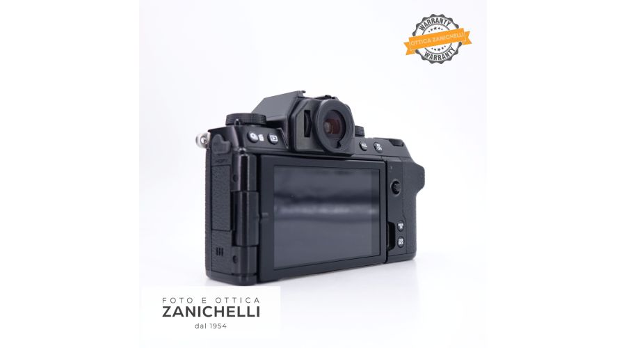 Fujifilm X-S10 Body Black 4528 Scatti Usato - foto 4