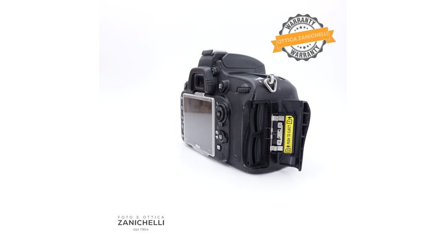 Nikon D610 Body 111170 Scatti Usato - foto 3