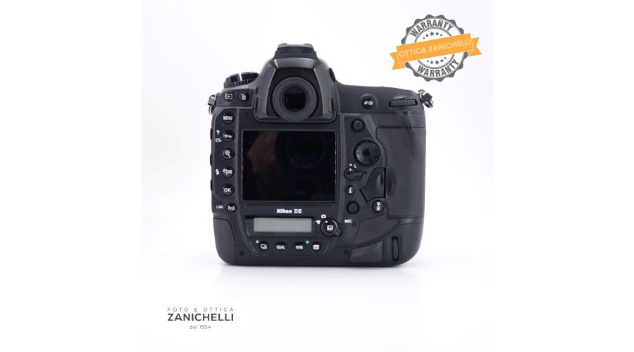 Nikon D5 69311 Scatti Usato - foto 2