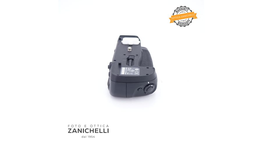 Nikon MB-D18 Battery Nital Usato - foto 3