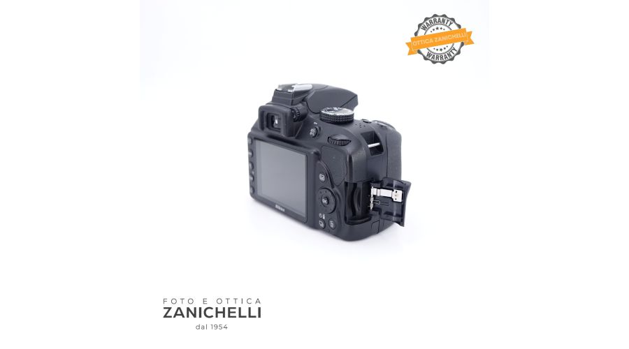 Nikon D3300 Body 3000 Scatti Usato - foto 3