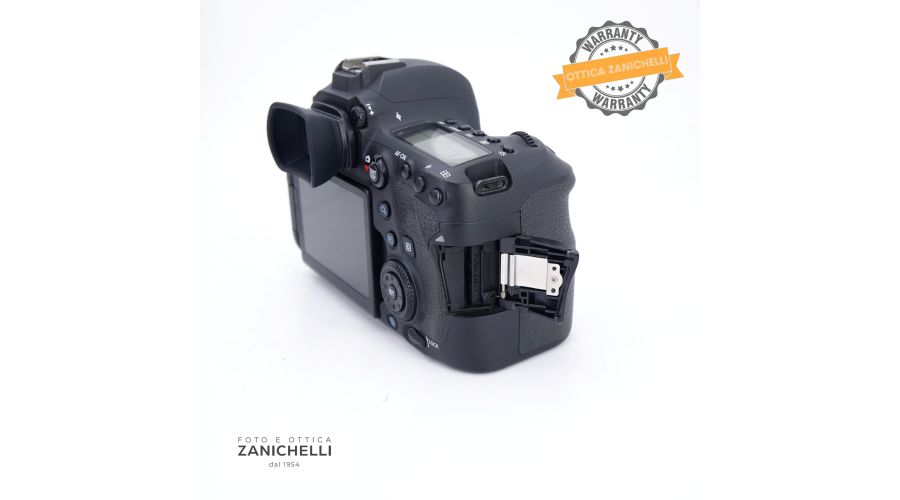 Canon EOS 6D Mark II + Grip compt 42700 Scatti Usato - foto 3
