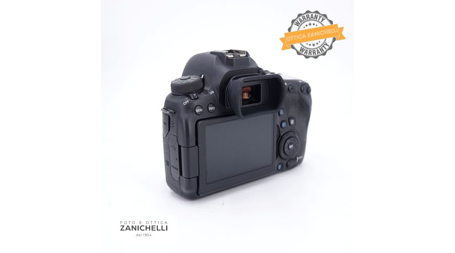 Canon EOS 6D Mark II + Grip compt 42700 Scatti Usato - foto 4