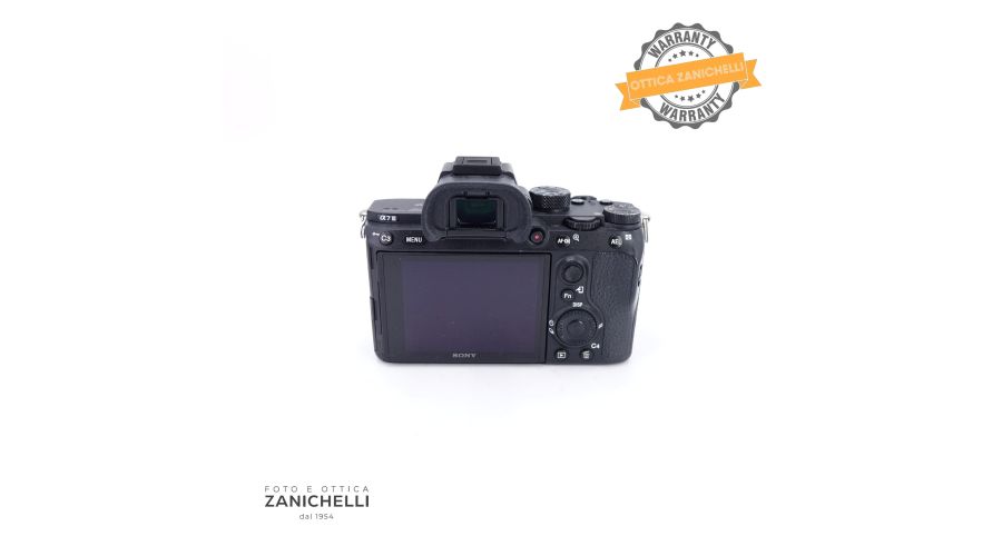 Sony A7 III + handgrip 17803 Scatti Usato - foto 2
