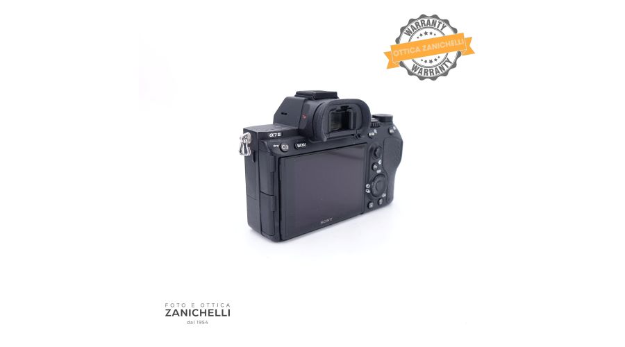 Sony A7 III + handgrip 17803 Scatti Usato - foto 4