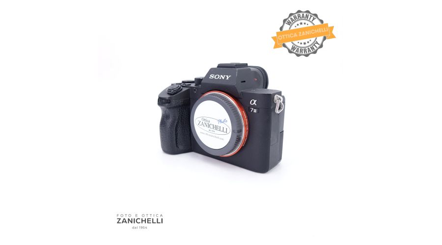 Sony A7 III + handgrip 17803 Scatti Usato - foto 5