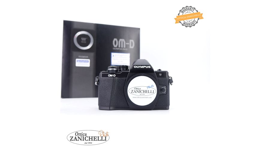 Olympus OM-D E-M10 II 3798 Scatti Usato 