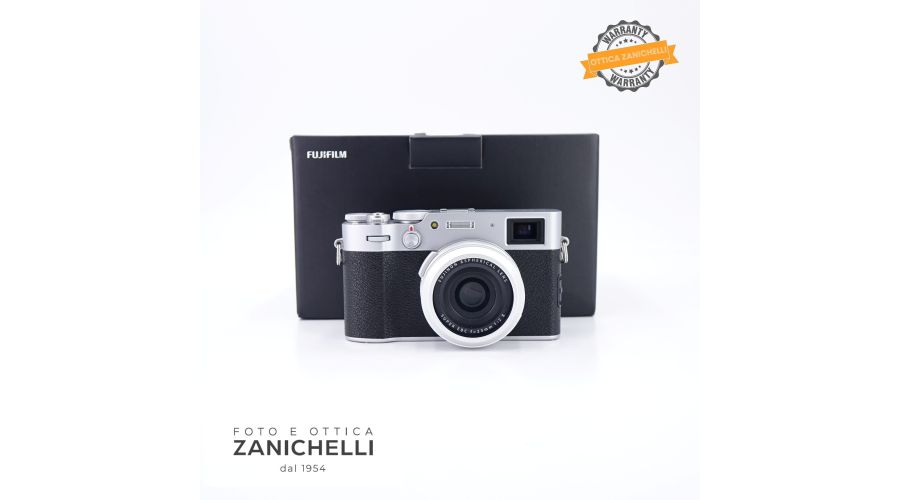 Fujifilm X100V Silver 1382 Scatti Usato 