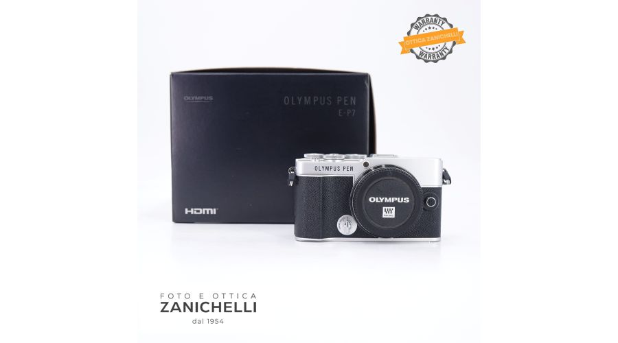 Olympus PEN E-P7 1200 Scatti Usato 