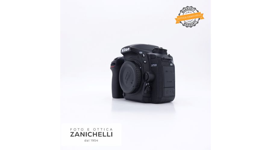 Nikon D7500 Body 23038 Scatti Usato - foto 5