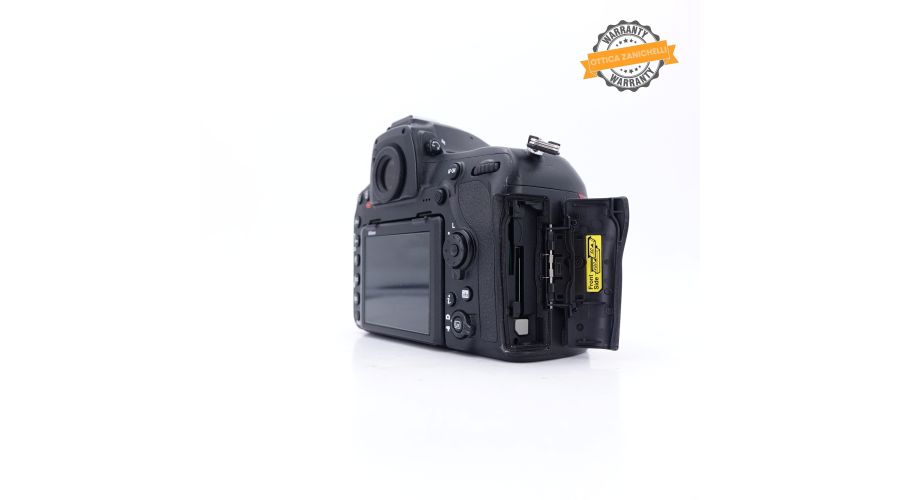 Nikon D850 Body 22733 Scatti Usato - foto 3