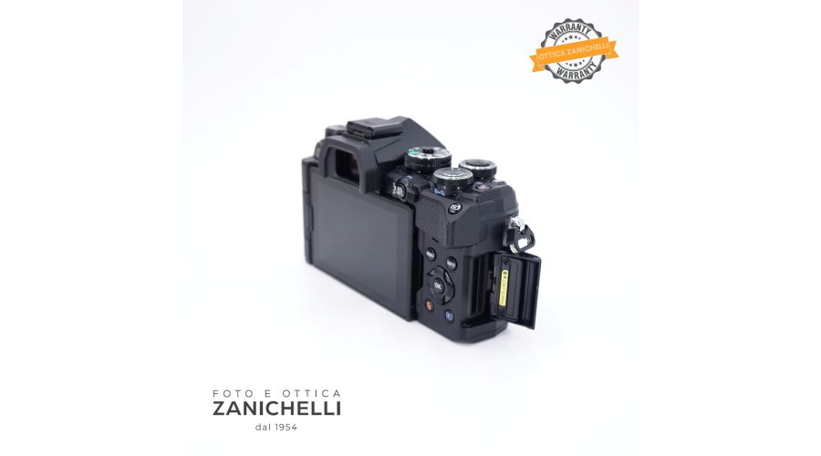 Olympus OM System OM-5 Body Black 1074 Scatti Usato - foto 3