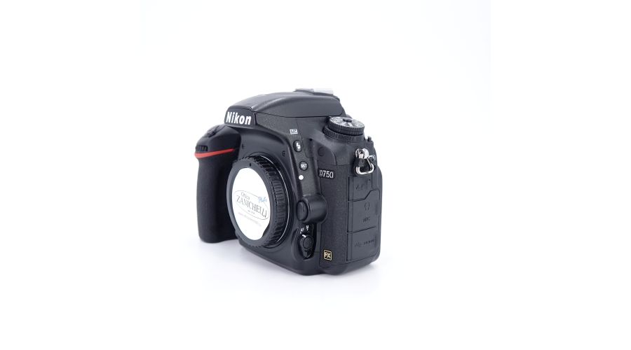 Nikon D750 Body 19817 Scatti Usato - foto 5