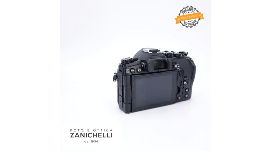 Olympus OM-D E-M10 III 8050 Scatti Usato - foto 4
