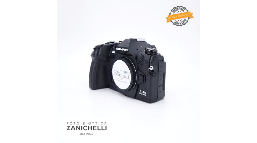 Olympus OM-D E-M10 III 8050 Scatti Usato - foto 5