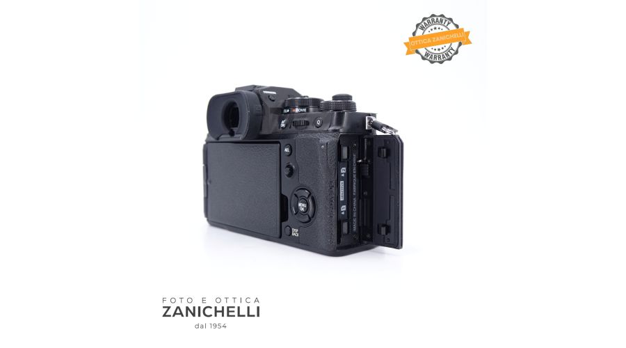 Fujifilm X-T4 Body Black 7825 Scatti Usato - foto 4