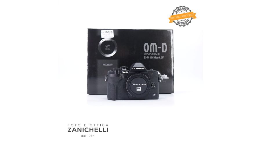 Olympus OM-D E-M10 IV Body 12000 Scatti Usato 