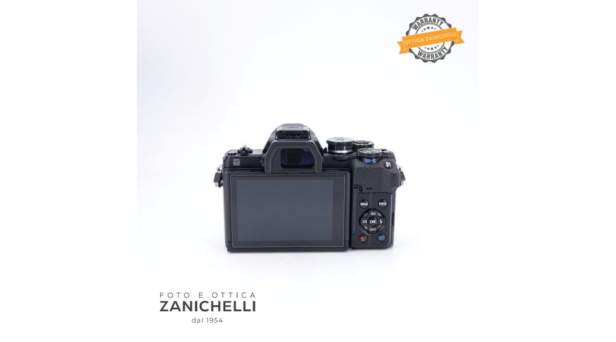 Olympus OM-D E-M10 IV Body 12000 Scatti Usato - foto 2