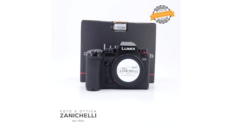 Panasonic Lumix S5 382 Scatti Usato 
