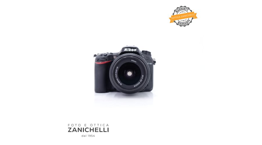 Nikon D7100 Scatti 25432 + 18-55mm f/3.5-5.6 G DX VR Usato 