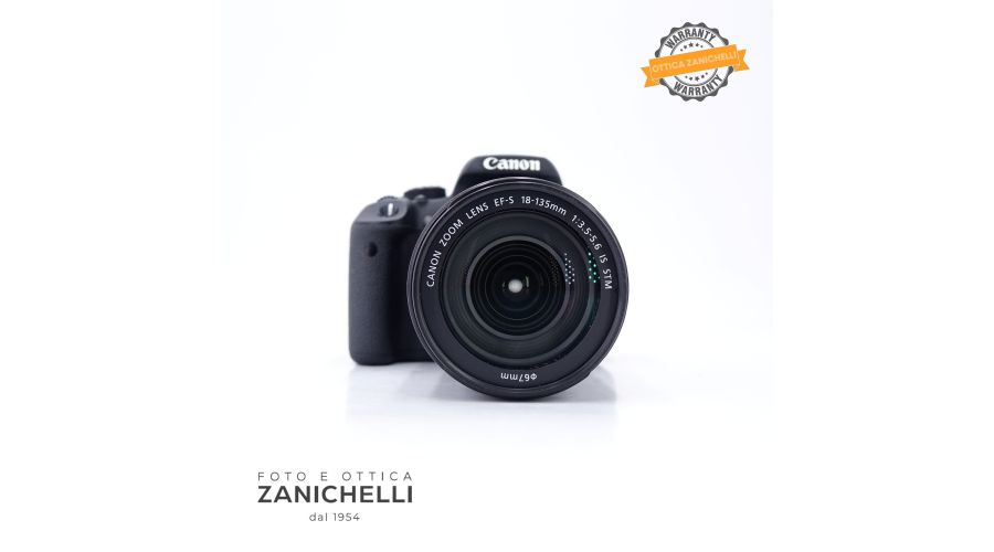 Canon EOS 700D Body + EFS 18-135mm f/3.5-5.6 IS STM 4360 Scatti Usato 