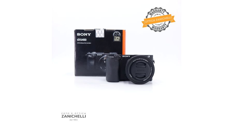 Sony A6400 + E PZ 16-50mm f/3.5-5.6 OSS II 112 Scatti Usato 