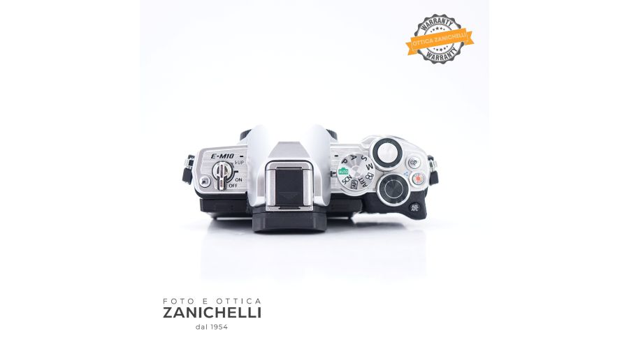 Olympus OM-D E-M10 IV Body 6986 Scatti - foto 7