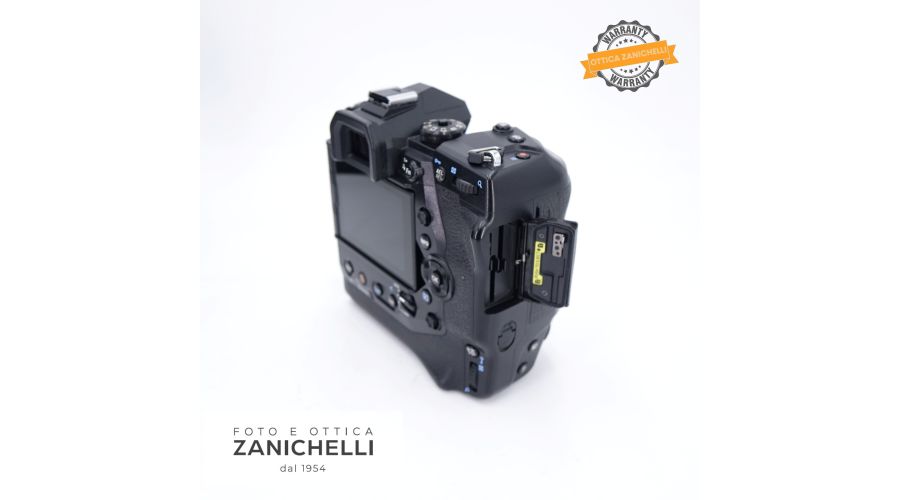 Olympus OM-D E-M1X Body 81024 Scatti Usato - foto 3