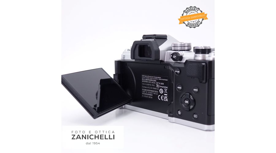 OM System OM-3 Silver 922 Scatti + ED 12-45mm f/4 PRO Usato - foto 3