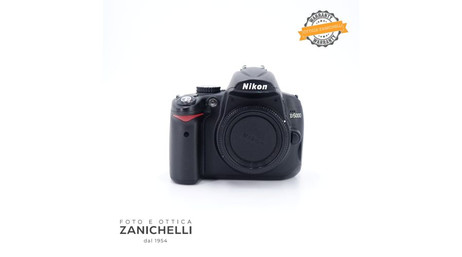 Nikon D5000 Body 11100 Scatti Usato 
