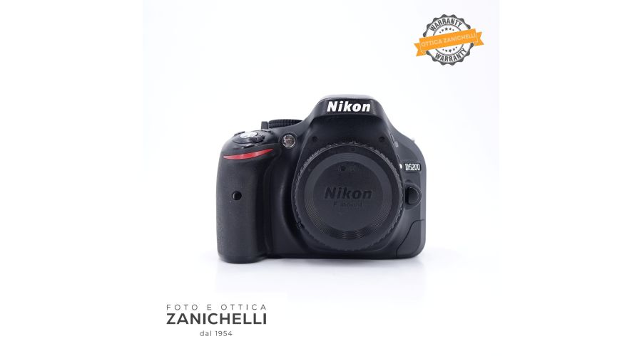 Nikon D5200 Scatti 9609 Usato 