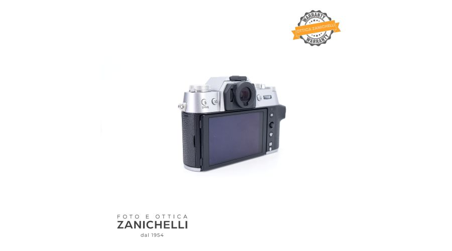 Fujifilm X-T50 Body Silver 7000 Scatti Usato - foto 4