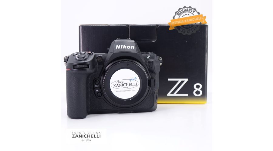 Nikon Z8 Body 2950 Scatti Usato 