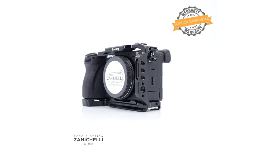 Sony a6700 + Cage omaggio 32730 Scatti Usato - foto 3