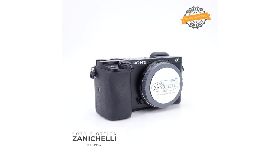 Sony A6100 + CAGE SMALLRIG 324 Scatti Usato - foto 4