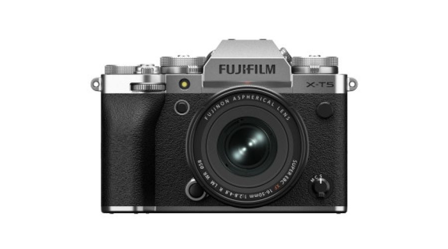 Fujifilm X-T5 Silver + XF 16-50mm F2.8-4.8 R LM WR